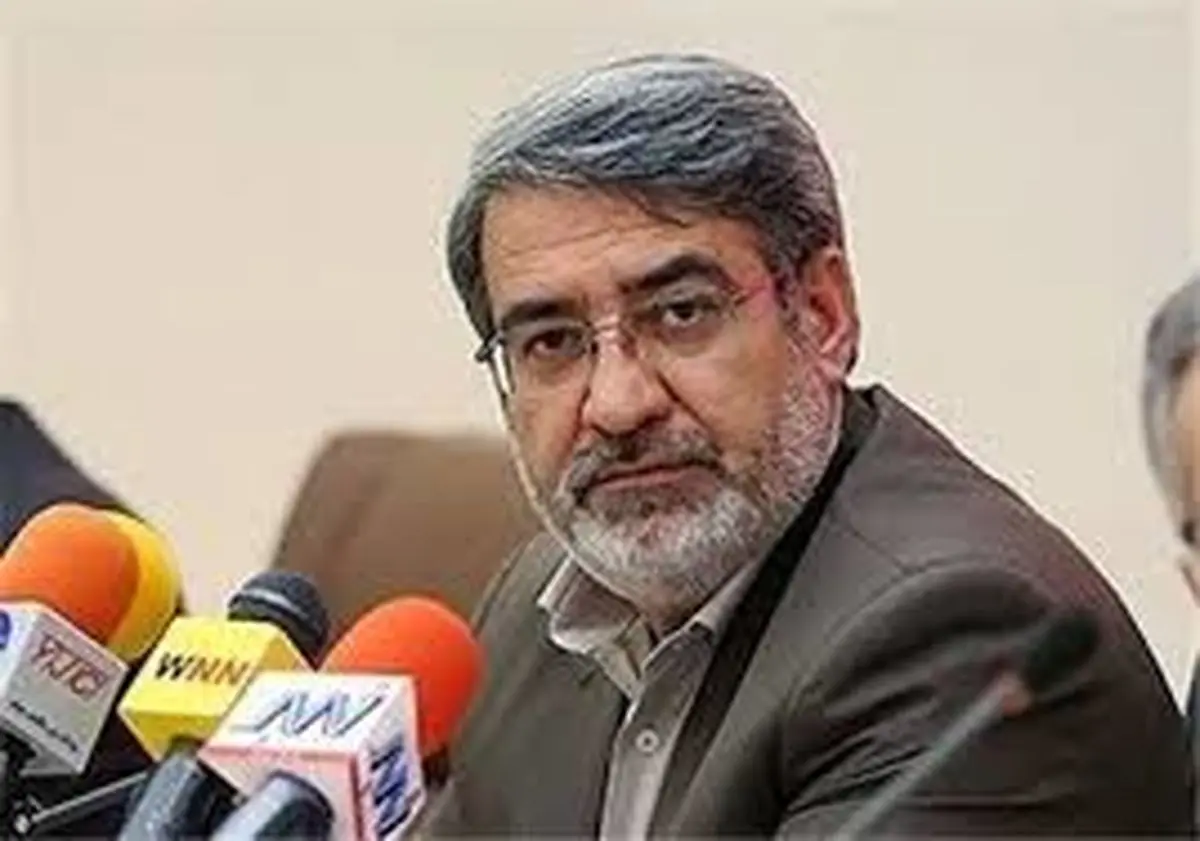 وزرای تعاون و کشور در صحن مجلس