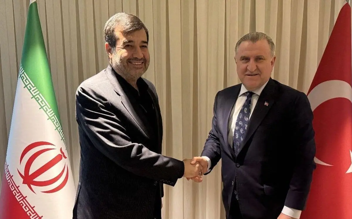 خاطره‌گویی وزیر ورزش ترکیه از سالن ١٢ هزار نفری آزادی