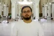 قاری قرآن ساعاتی پیش از شهادت در منا / فیلم