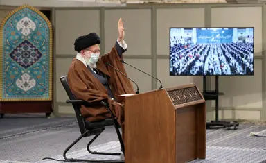 ارتباط تصویری رهبر معظم انقلاب با جمعی از مردم آذربایجان شرقی/گزارش تصویری