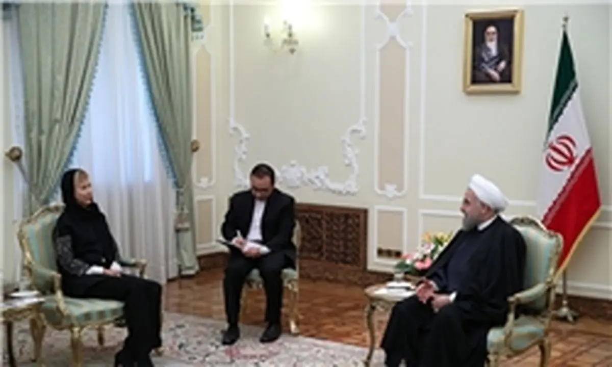 روحانی: توسعه روابط بانکی پایه اساسی در مناسبات اقتصادی است
