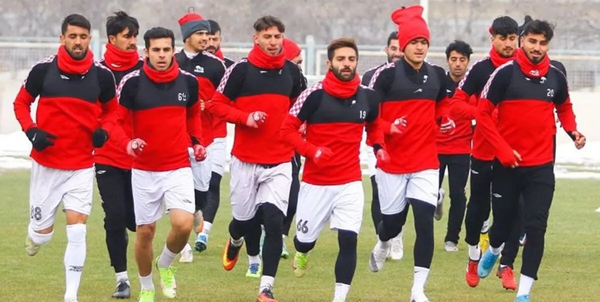 مقابل سپاهان، باید عزت تراکتور را برگردانیم 
