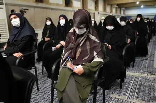 دیدار جمعی از نخبگان و استعدادهای برتر علمی با رهبر انقلاب/گزارش تصویری