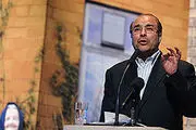 قالیباف: مکلفیم از هویت فرهنگی و ملی خود دفاع کنیم