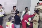 این مهمانداز زن به افسرپلیس سیلی زد!