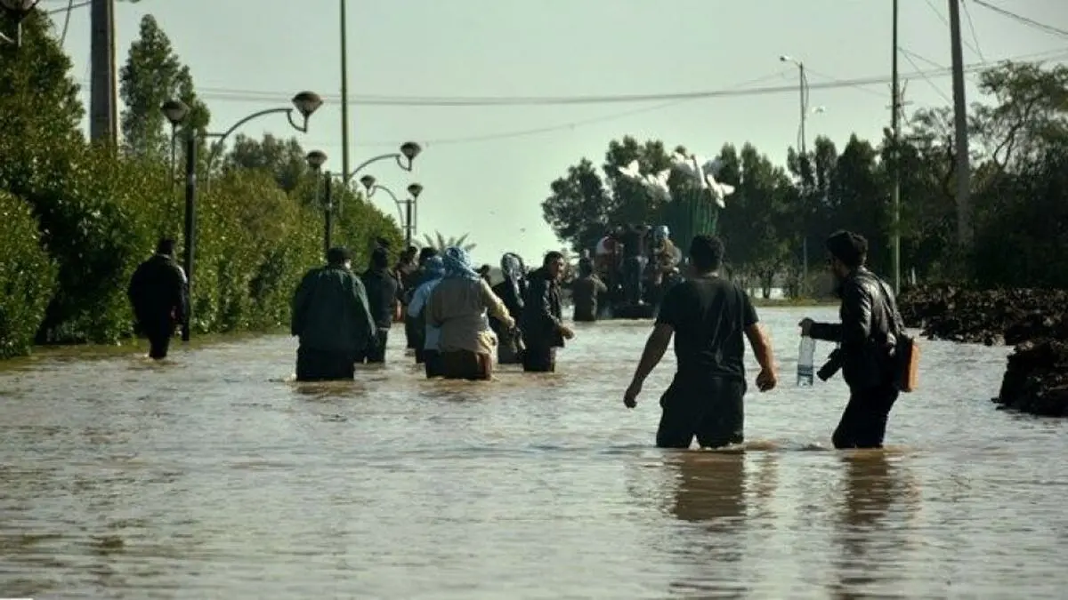 آقای روحانی در زمان وقوع سیل کجا بودید؟/  به جای حاشیه سازی، کار کنید

