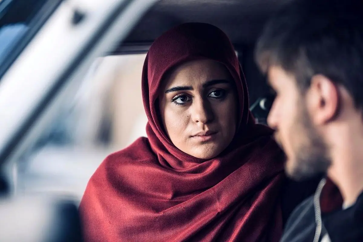 خانم مجری در کنار پسر «امین حیایی»/ عکس