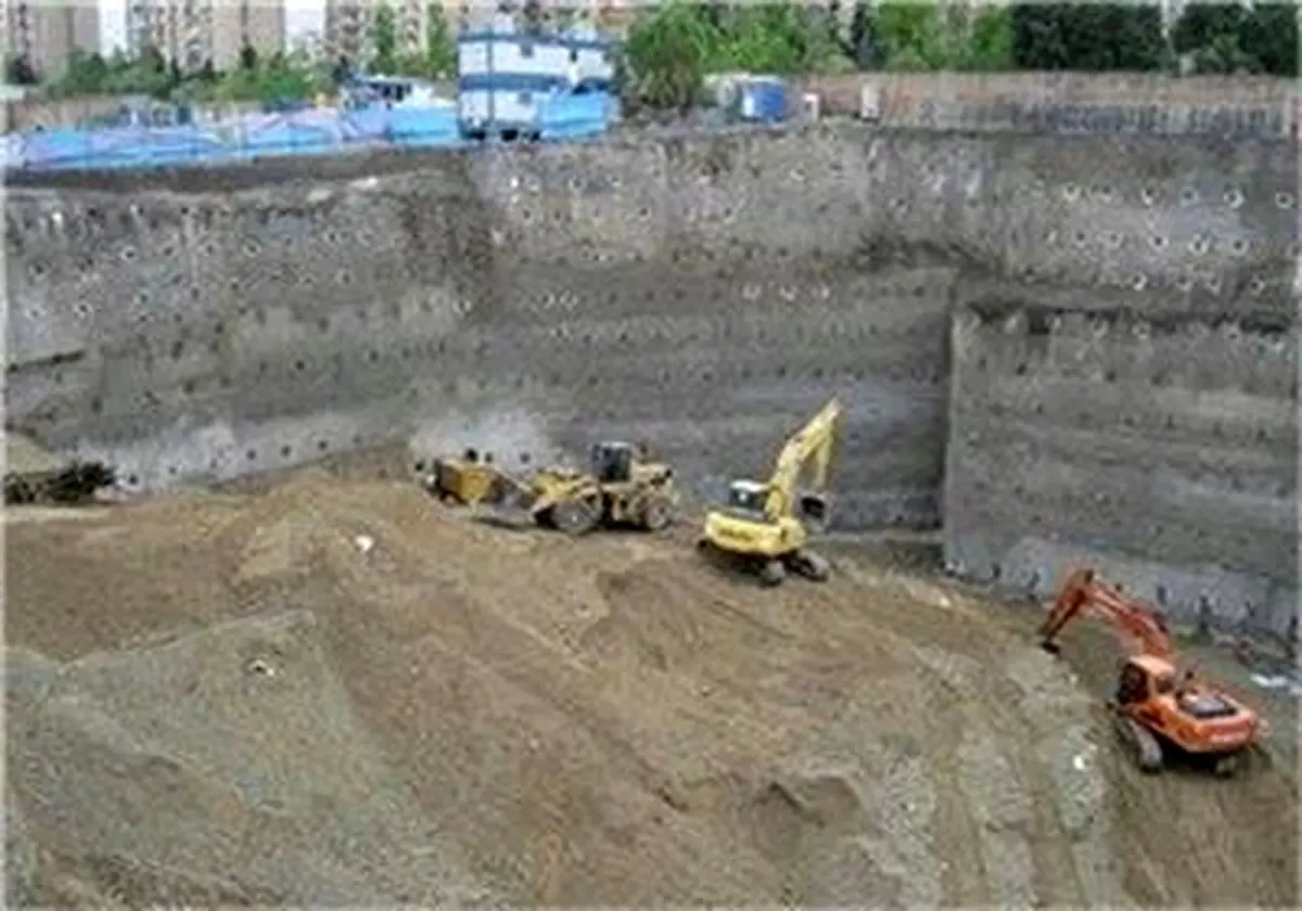 دلیل گودبرداری عمیق اطراف مترو حقانی