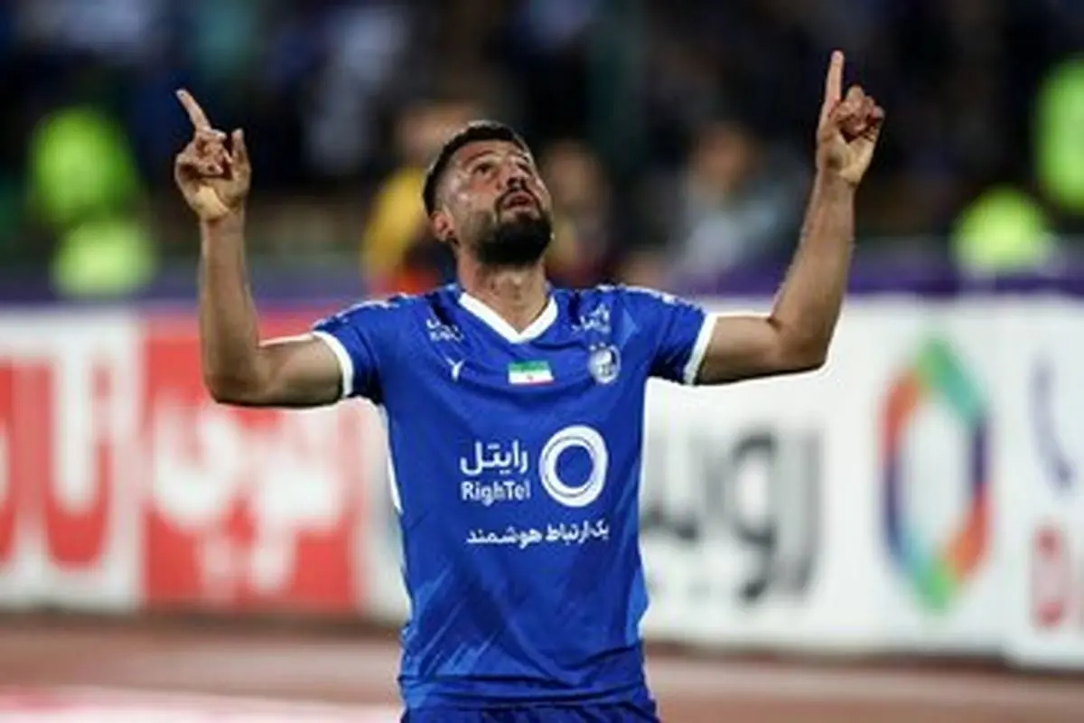 گل به خودی مهاجم استقلال برابر گل‌گهر