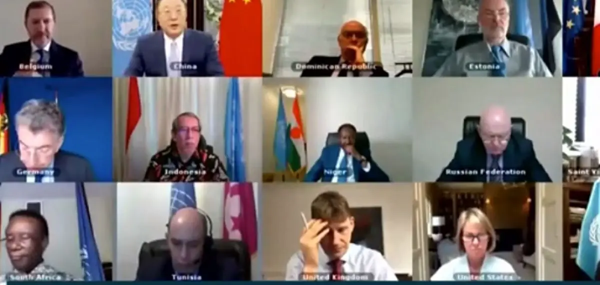 طعنه نماینده روسیه در شورای امنیت به پمپئو؛ کار آمریکا شبیه قرار دادن زانو روی گردن ایران است/ فیلم