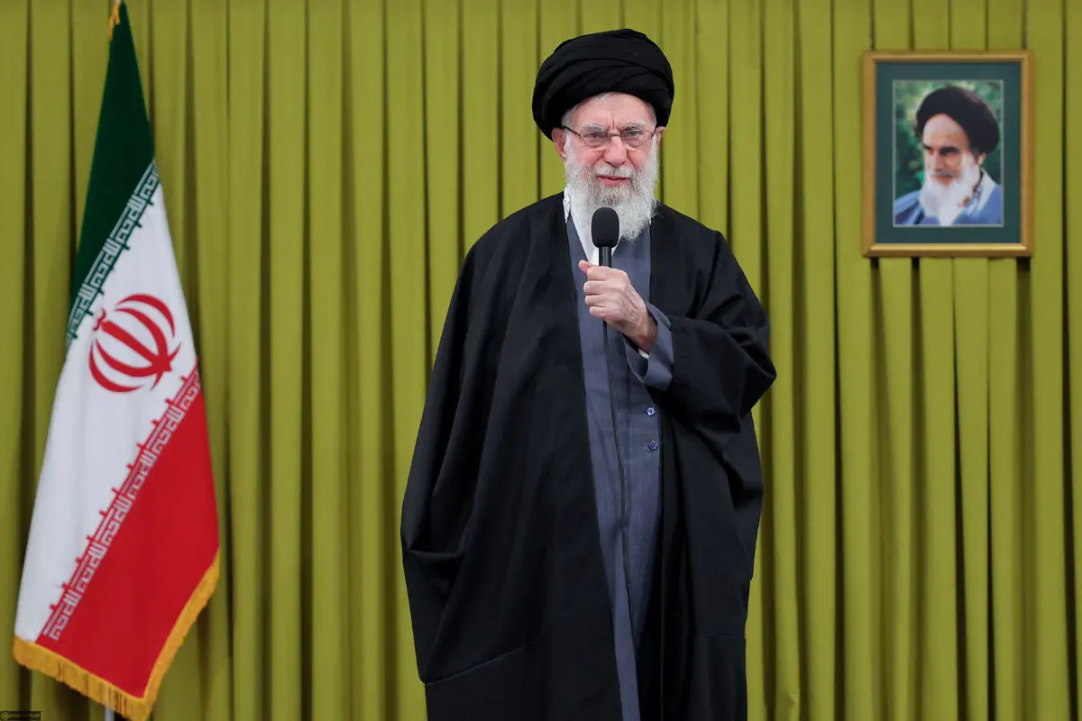 تشکر رهبر انقلاب از ملت ایران برای حضور میلیونی ملت بزرگ ایران در راهپیمایی یوم‌الله ۲۲ بهمن ۱۴۰۴
