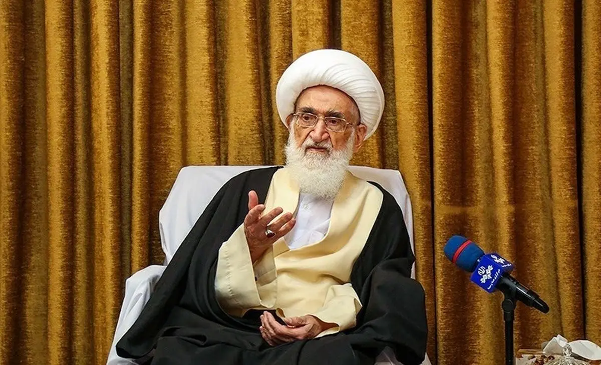 واکنش آیت‌الله نوری همدانی به توهین نشریه فرانسوی به پیامبر(ص)