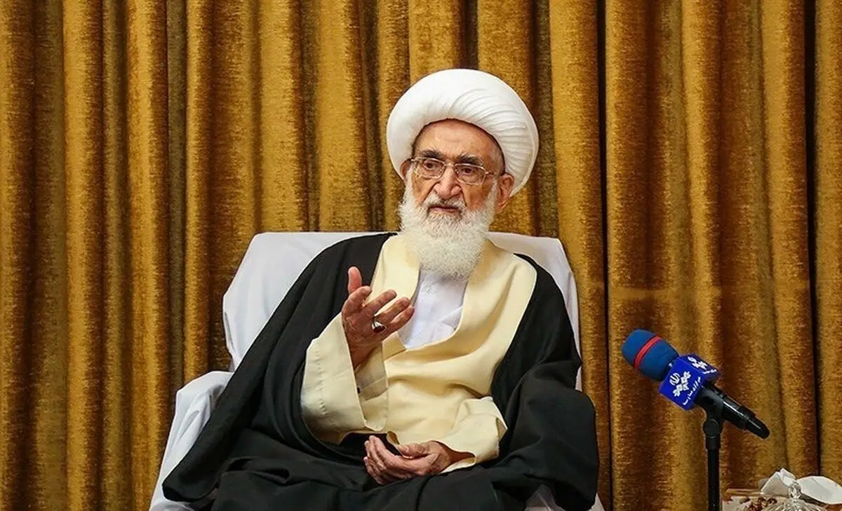 واکنش آیت‌الله نوری همدانی به توهین نشریه فرانسوی به پیامبر(ص)