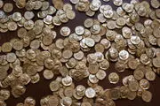 
درگیری، از راز سکه های تاریخی پرده برداشت
