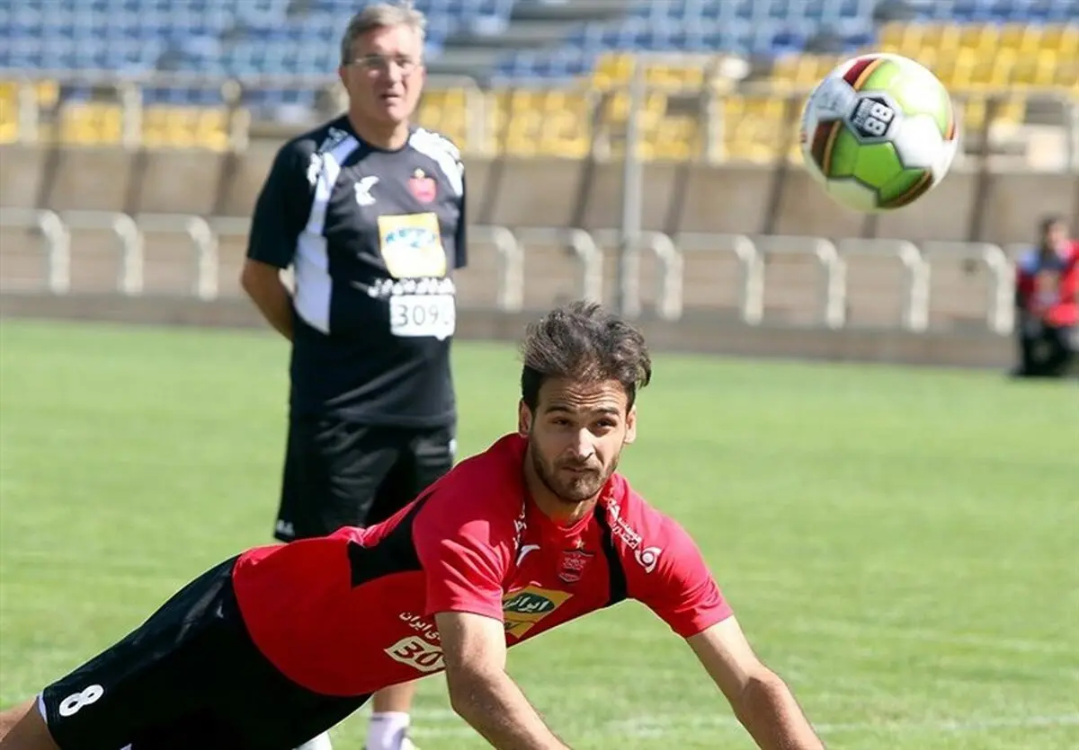 تکلیف هافبک پرسپولیس مشخص شد