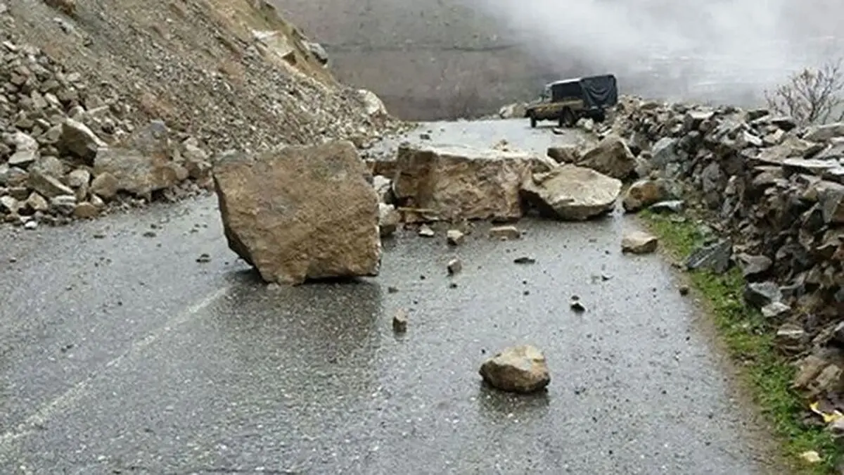  مسافران شمال بخوانند| احتمال ریزش سنگ و بهمن در این جاده