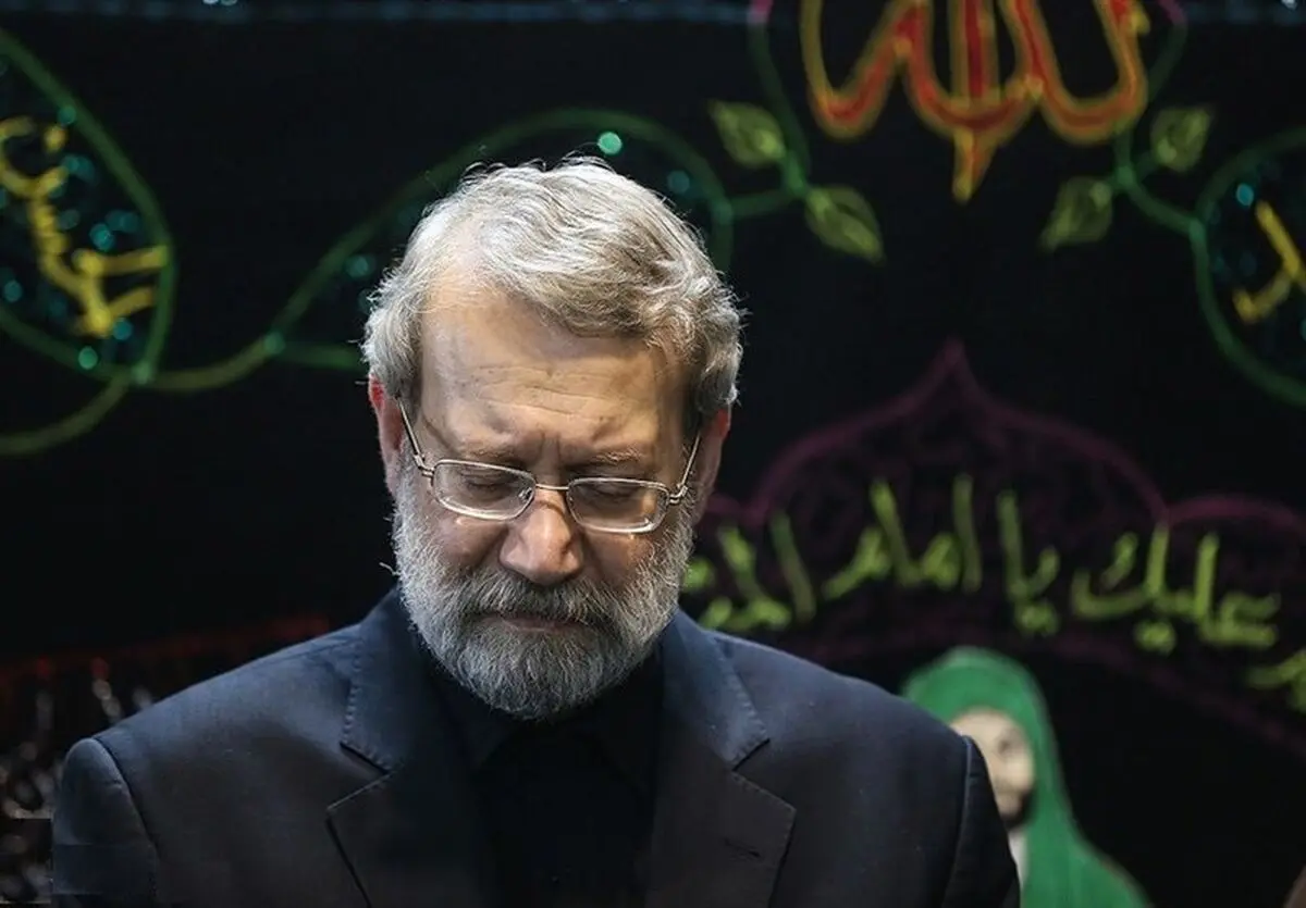 حضور علی لاریجانی در منزل شهید حاج قاسم سلیمانی