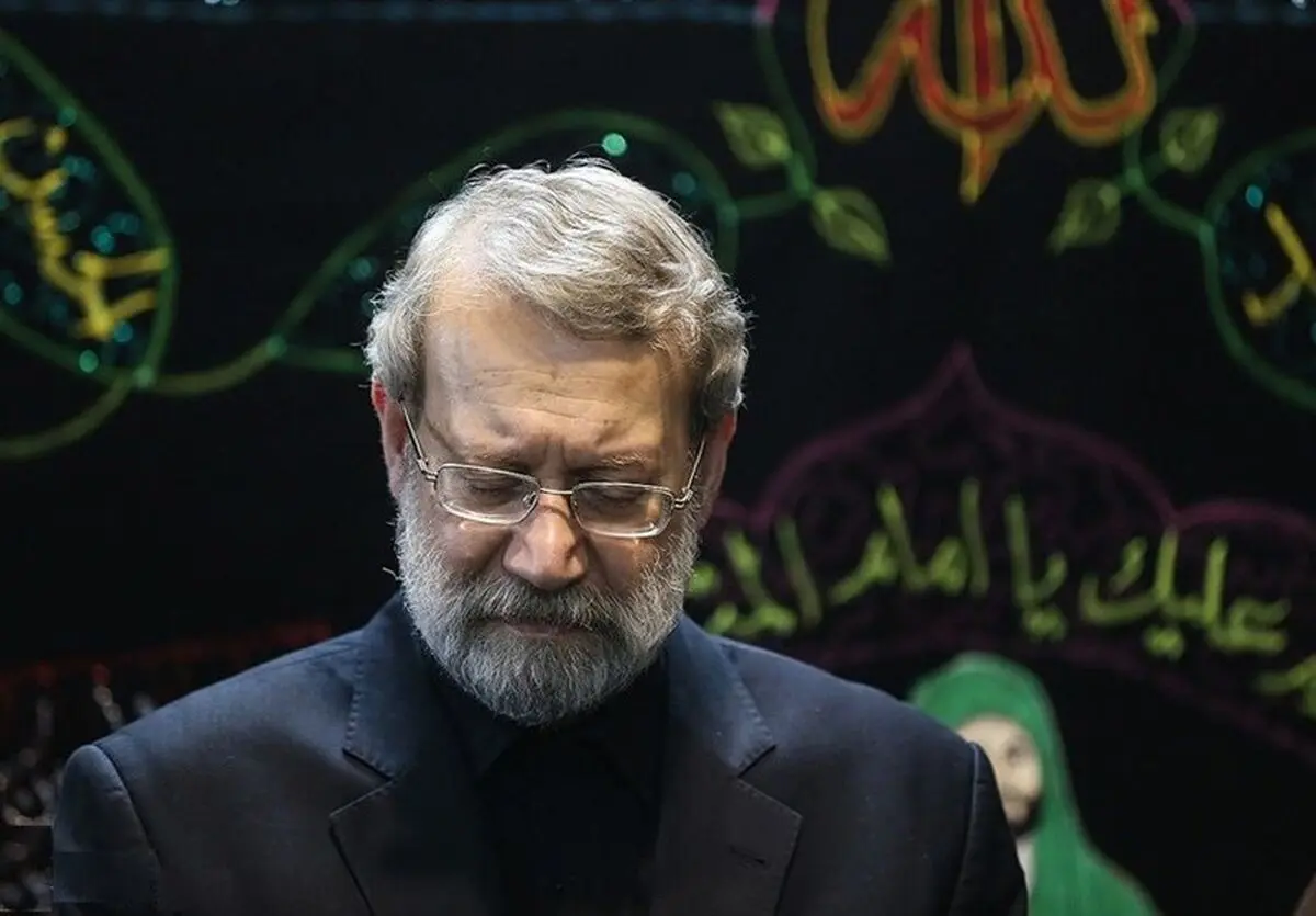 حضور علی لاریجانی در منزل شهید حاج قاسم سلیمانی