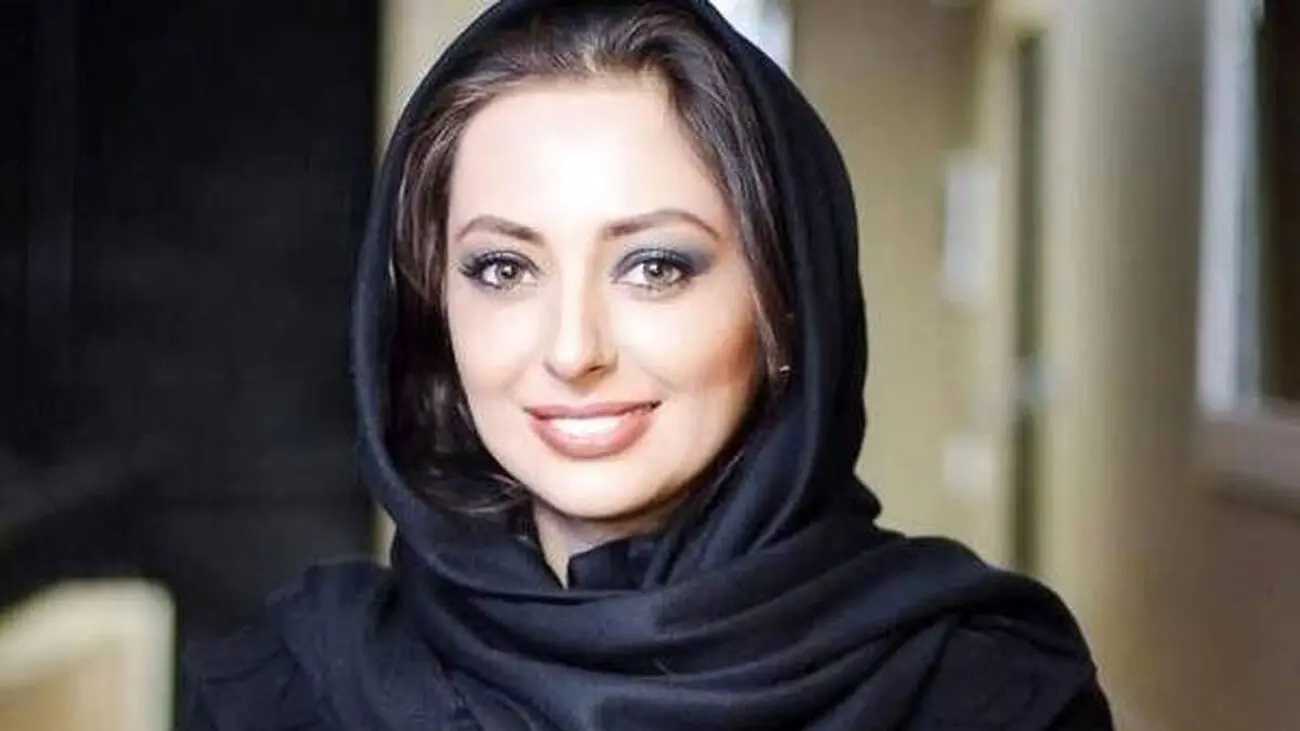  عکس یادگاری نفیسه روشن و ملیکا شریفی نیا 