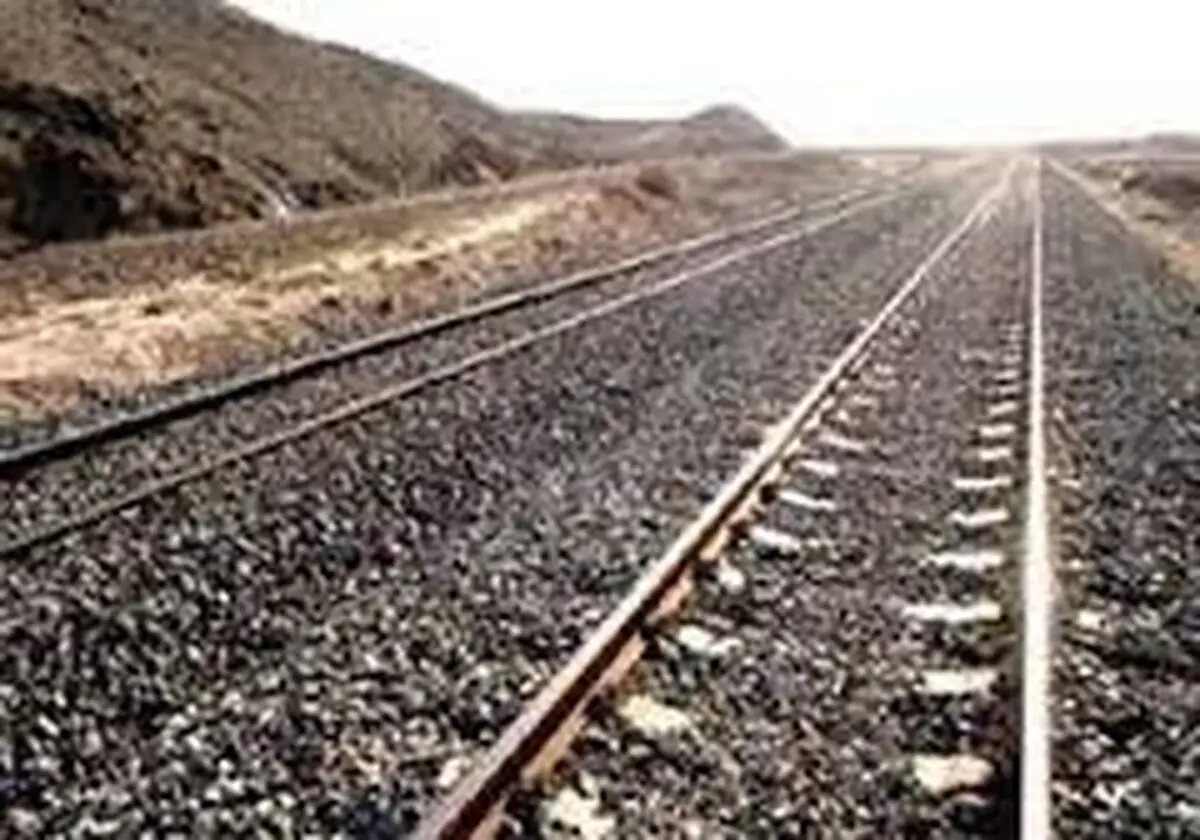 آغاز ریل گذاری مسیر ریلی میانه
