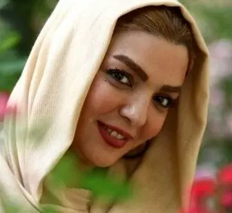 واکنش بازیگر زنِ استقلالی به پیروزی سرخ پوشان/ عکس