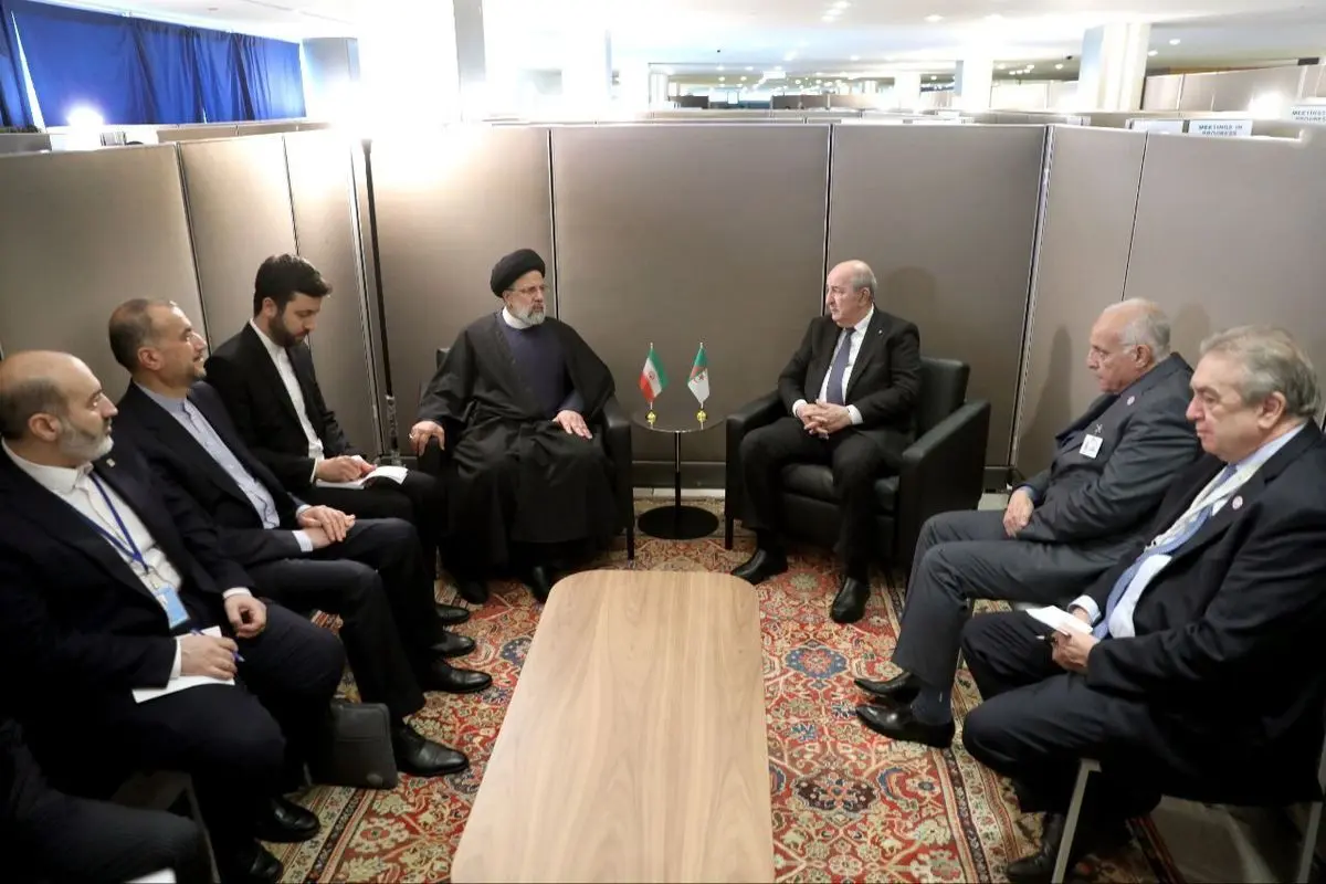 ایران آماده گسترش روابط با کشورهای همسایه است