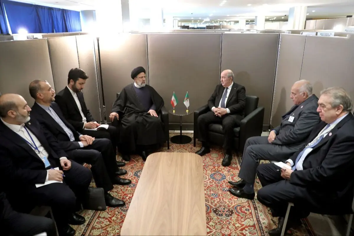 ایران آماده گسترش روابط با کشورهای همسایه است