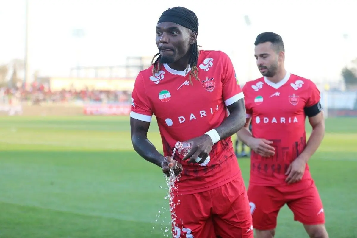 ستاره جنجالی پرسپولیس دوباره مصدوم شد!
