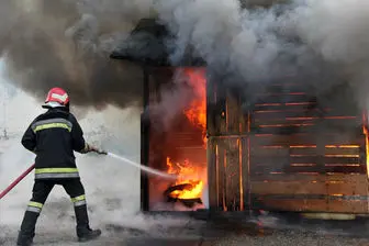 آتش‌سوزی کارگاه تولیدی و مصدومیت دو کارگر سمنانی