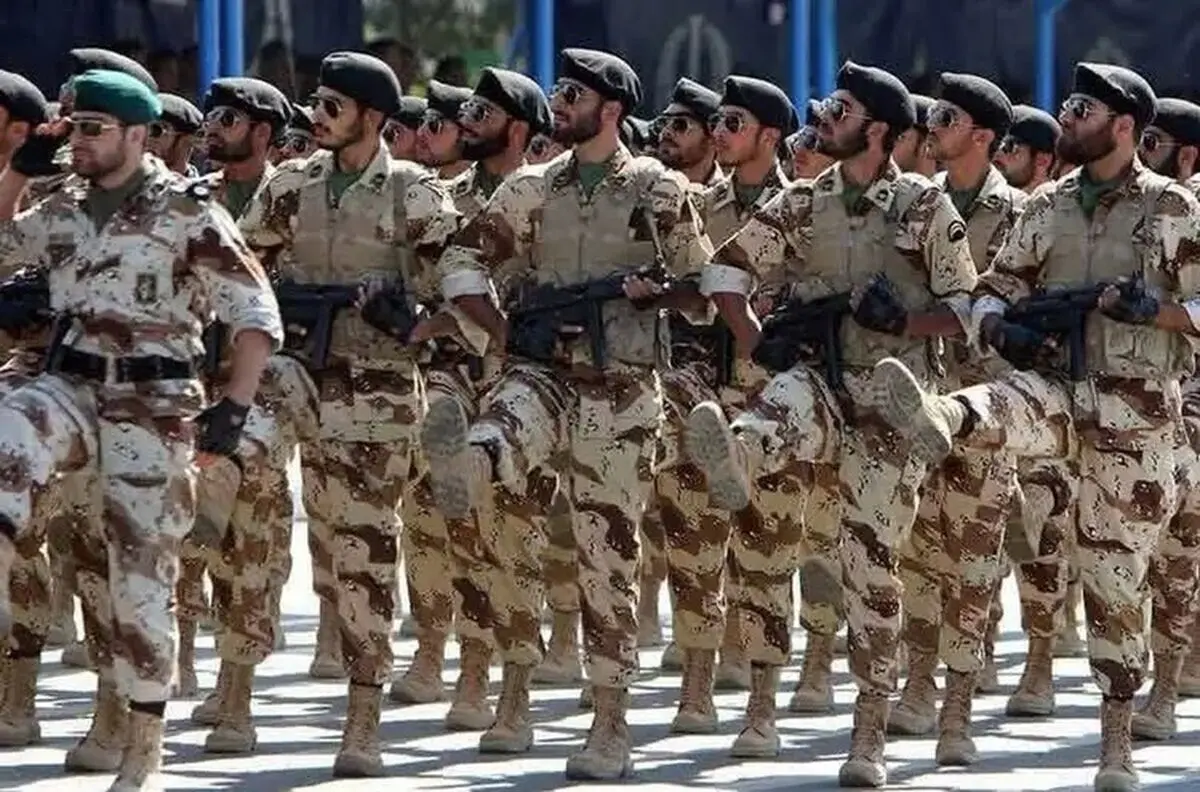 
فوری/ آماده باش ۱۰ تیپ نیروی زمینی ارتش
