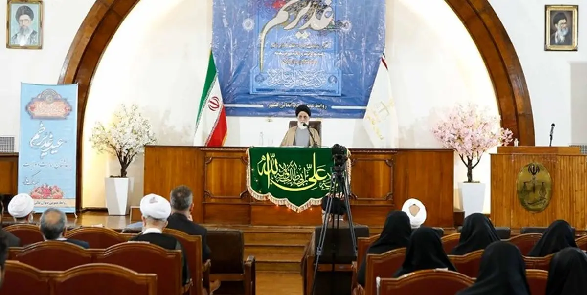 واقعه غدیر خط مشی بشریت را تا ابد ترسیم کرد