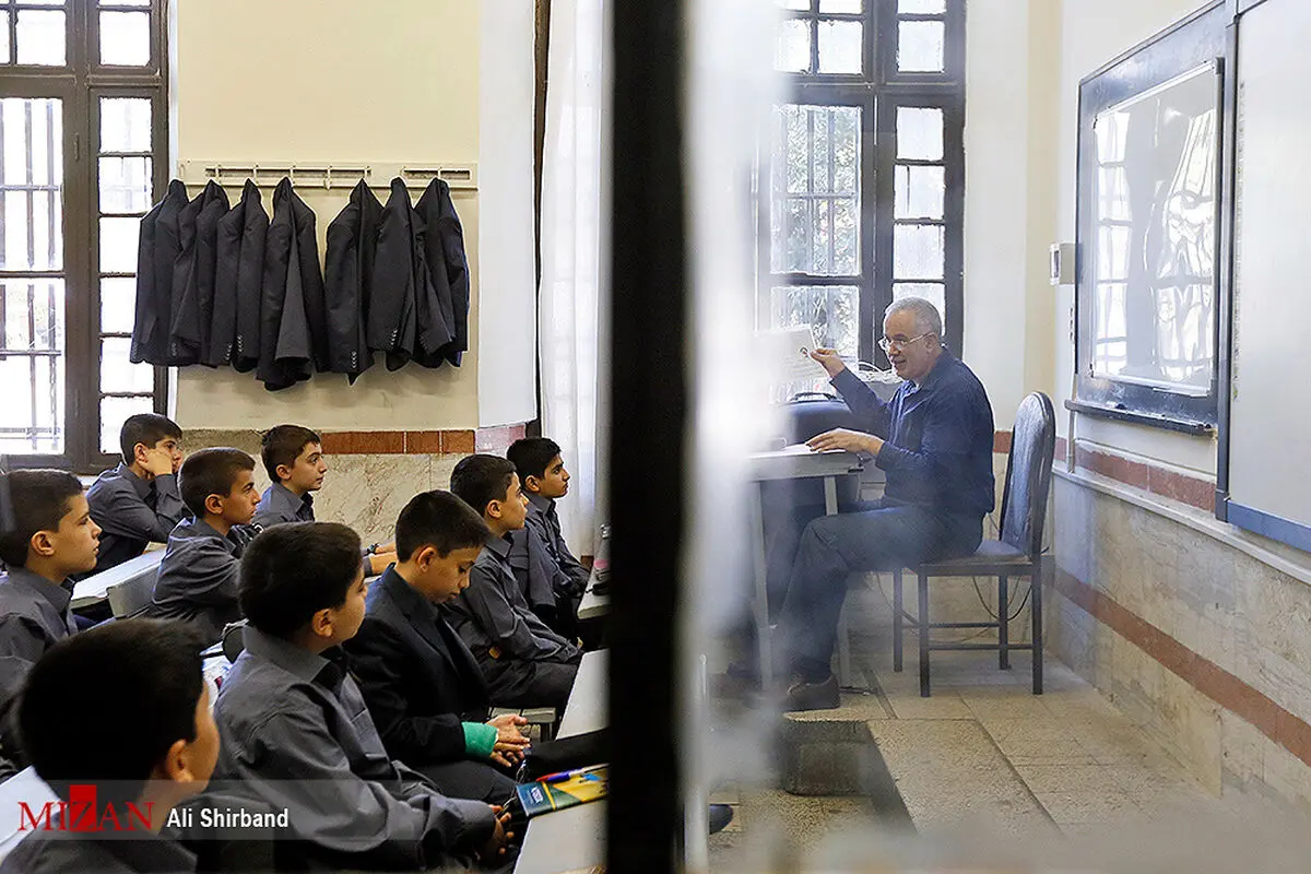 اوراق امتحانات نهایی بصورت الکترونیکی تصحیح می شود