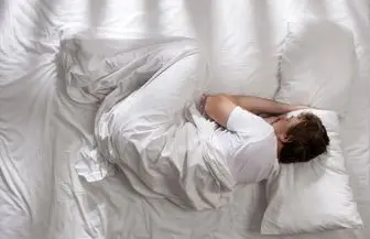 نحوه خوابیدن صحیح برای آنهایی که کمردرد دارند