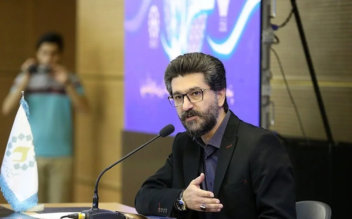 امیرحسین مدرس مجری برنامه نوروزی شد