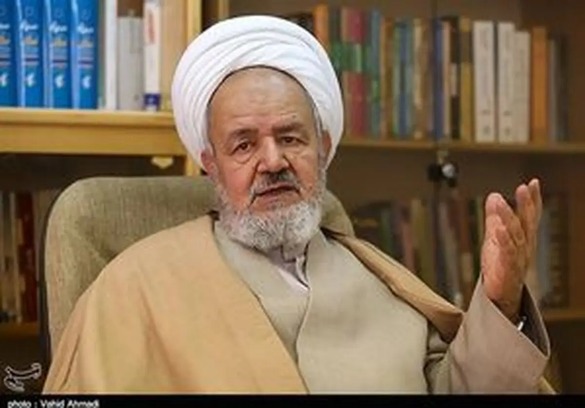 رئیس دفتر عقیدتی سیاسی فرمانده کل قوا: یک استاندار می‌گوید من حجاب را قبول ندارم، تو غلط می‌کنی!