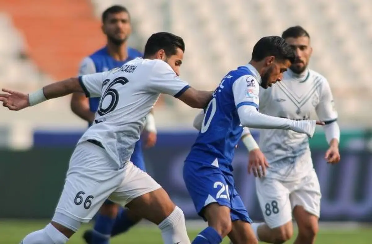 اخراج بازیکن ملوان برابر استقلال +فیلم