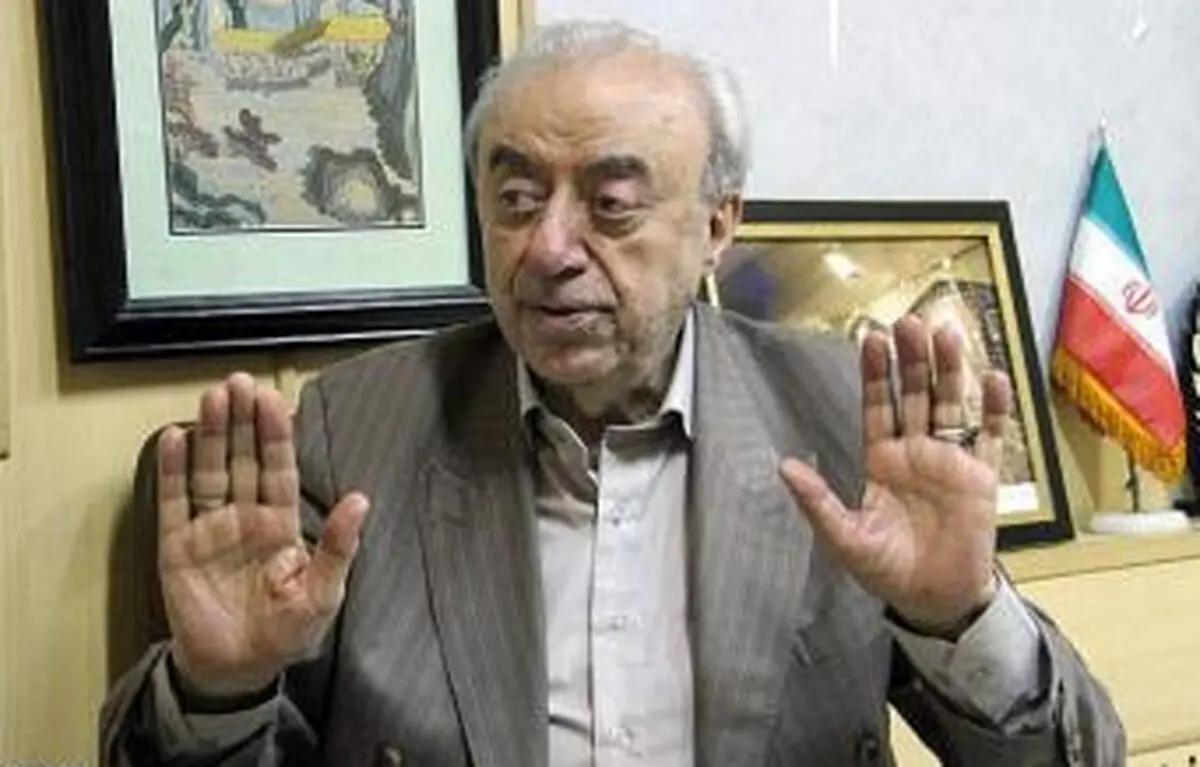فقط از بخش خصوصی به زور مالیات می‌گیرند