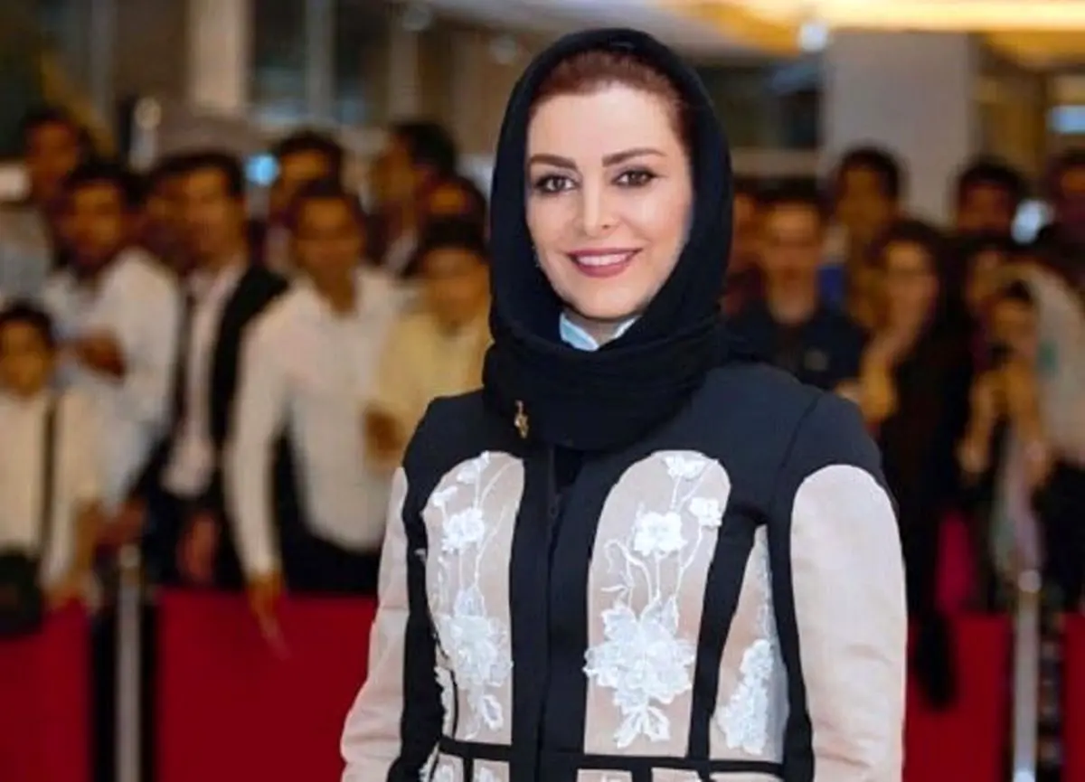 صحبت های دردناک مادر «ماه چهره خلیلی» در مراسم تدفین دخترش/ فیلم

