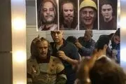 ماجرای جالب ریختن چسب روی صورت آقای بازیگر