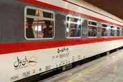 نقض فنی قطار بن ریل/ مسافران مشهد در واگن‌ها حبس شدند

