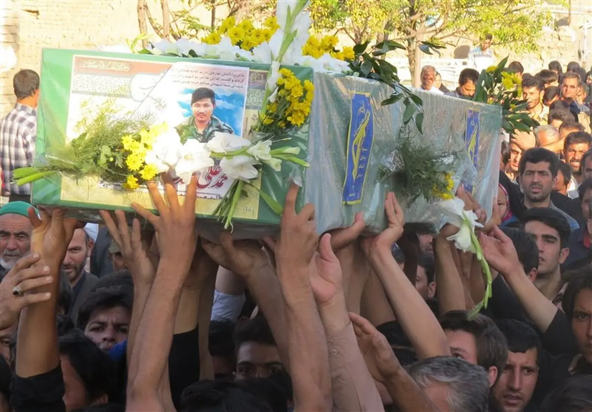 پیکر شهید مدافع حرم در شهرستان آران و بیدگل تشییع شد 