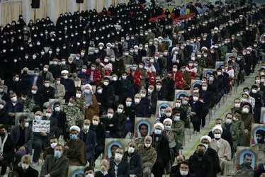 ارتباط تصویری رهبر معظم انقلاب با جمعی از مردم آذربایجان شرقی/گزارش تصویری