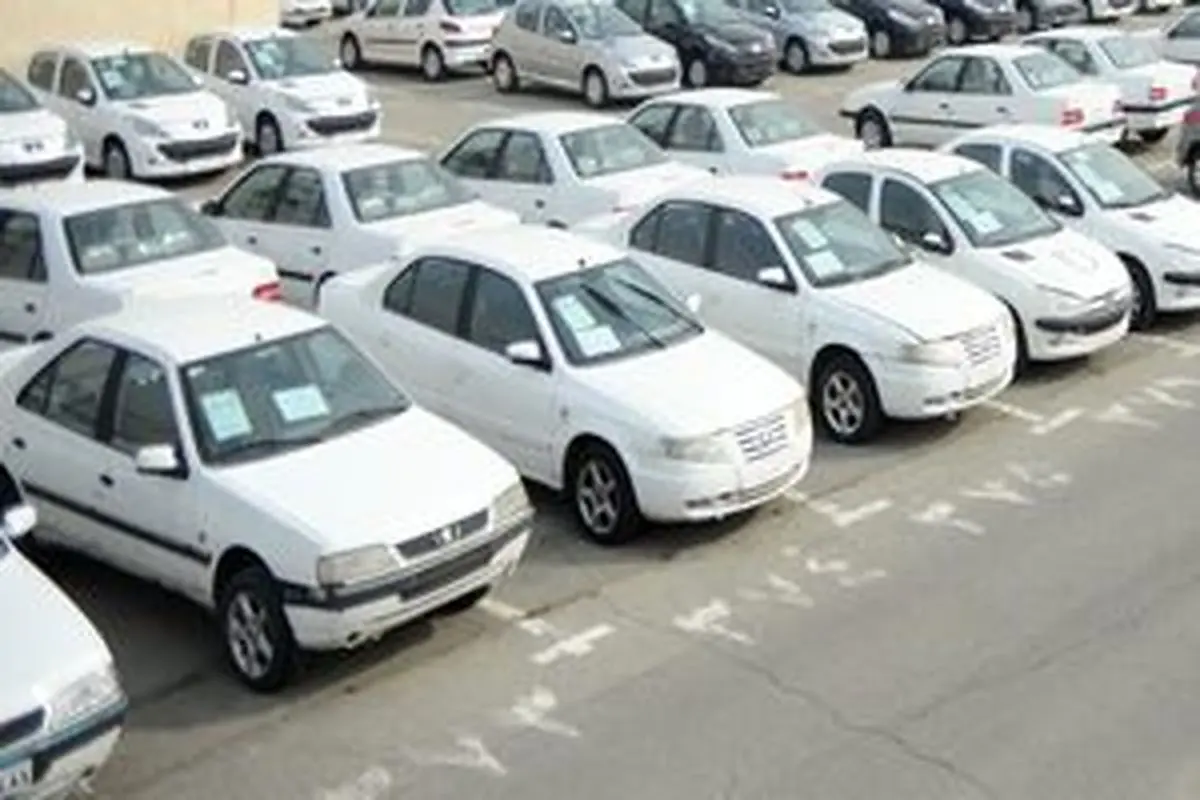قیمت خودرو در بازار آزاد دوشنبه ۲۴ بهمن ۱۴۰۱