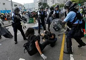 
خشونت اعتراضات در هنگ‌کنگ 