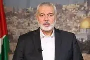 اعلام خبر شهادت اسماعیل هنیه از بلندگوها در کرانه باختری/فیلم