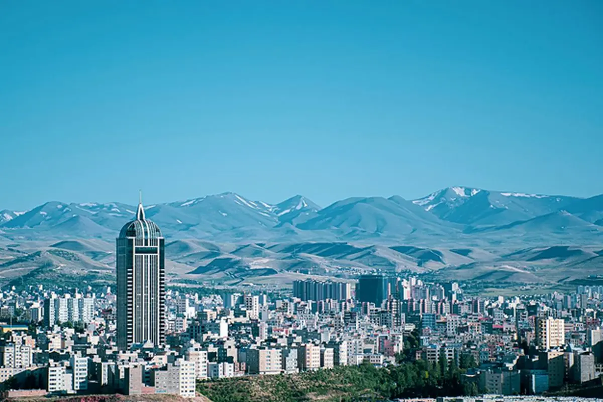 چطور هتل مناسبی برای سفر تابستانی در تبریز پیدا کنیم؟