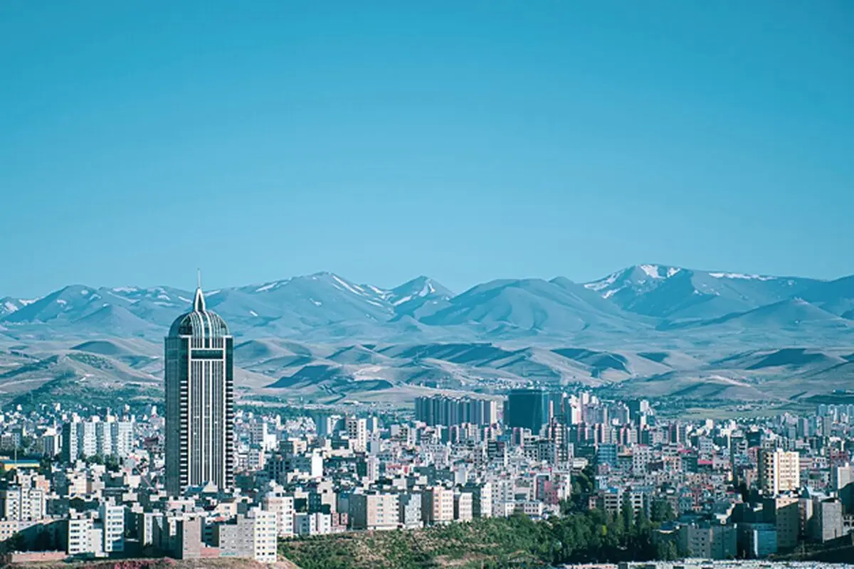 چطور هتل مناسبی برای سفر تابستانی در تبریز پیدا کنیم؟