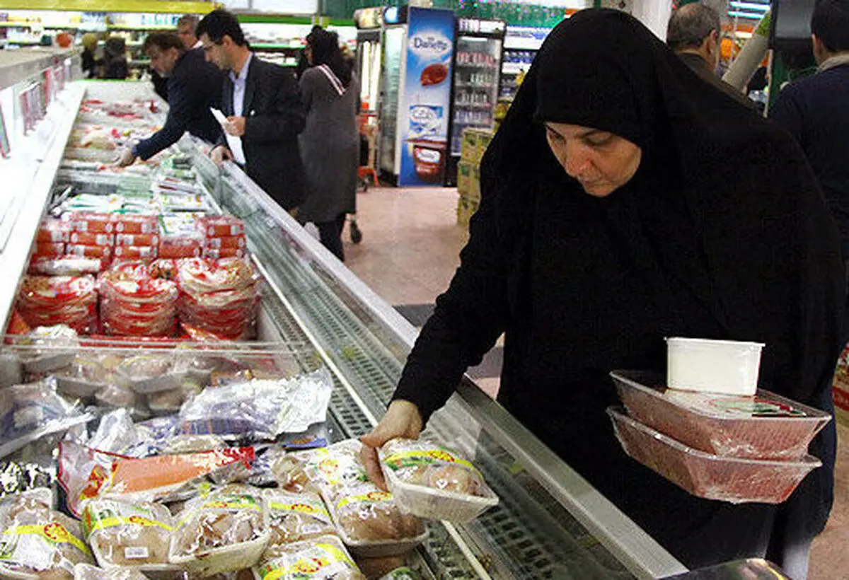 گوجه‌فرنگی، صدرنشین افزایش قیمت کالاهای اساسی در آبان‌ماه