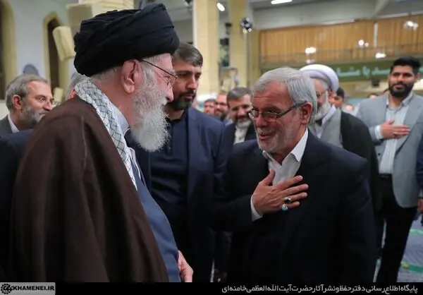 دیدار شاعران و اساتید ادبیات فارسی با رهبر انقلاب/گزارش تصویری