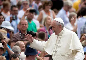 پاپ فرانسیس: از کشته شدن مردم بی گناه عراق اندوهگین می شوم